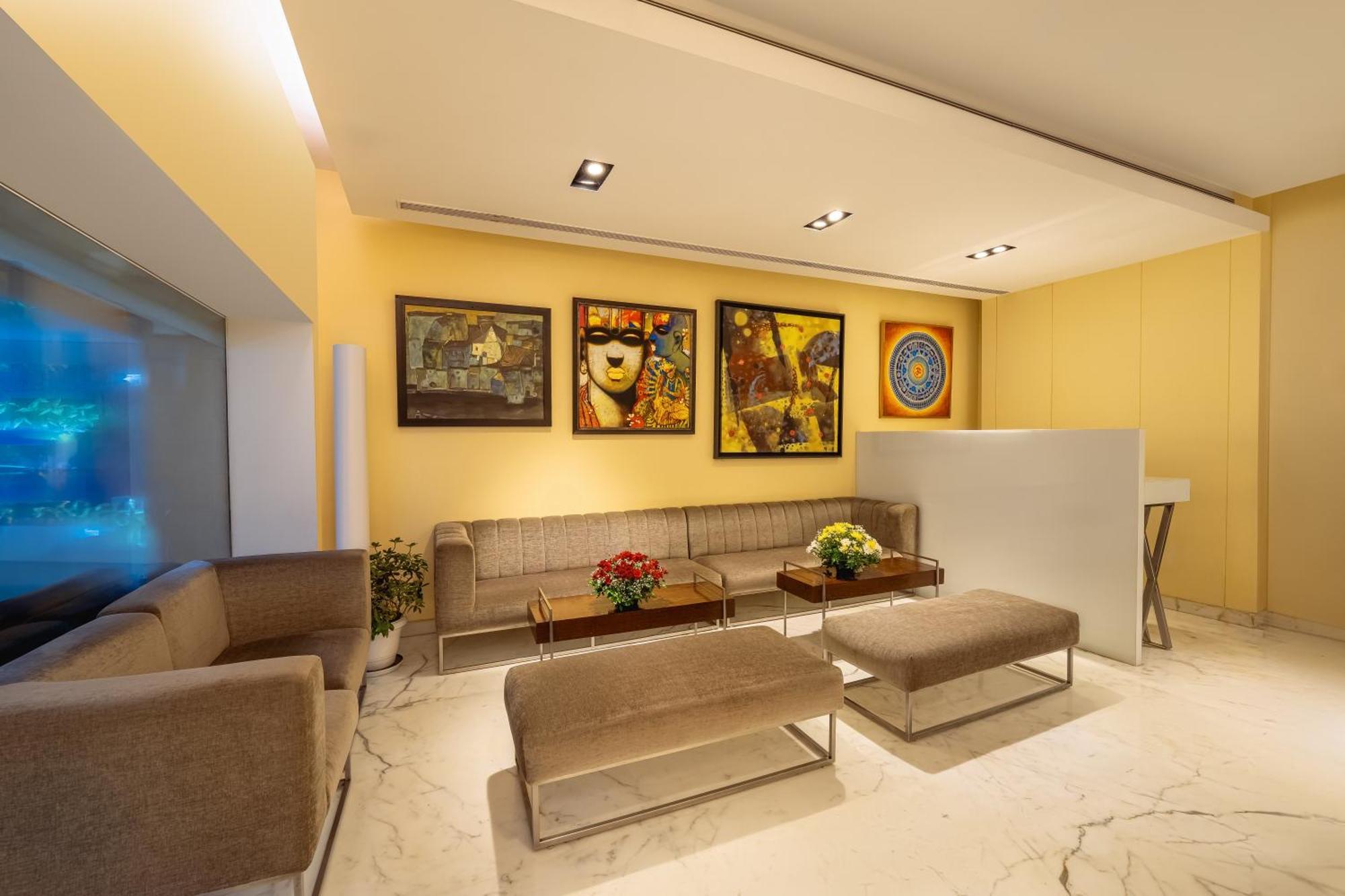 The Shalimar Hotel, Kemps Corner Hotel Bombaj